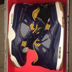 Air Jordan 4 Retro